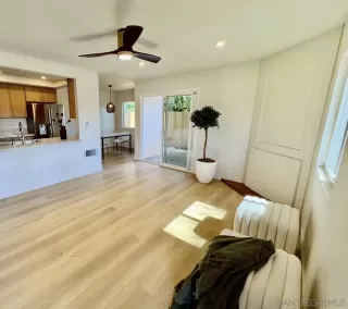 Photo #2: 260018713 Listing