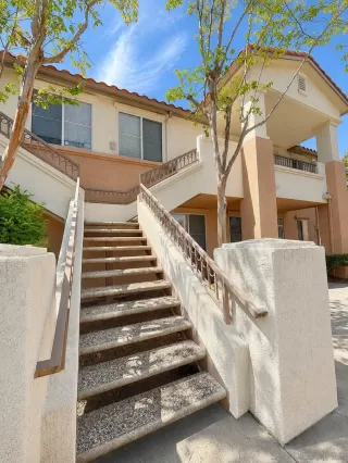Photo #1: 260018731 Listing