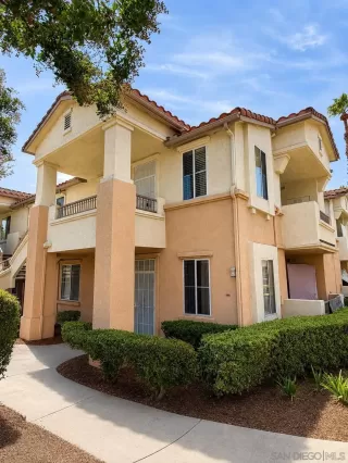 Photo #2: 260018731 Listing