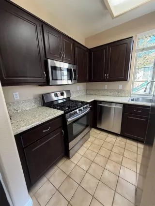 Photo #5: 260018731 Listing
