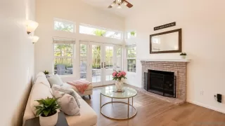 Photo #4: 260018733 Listing