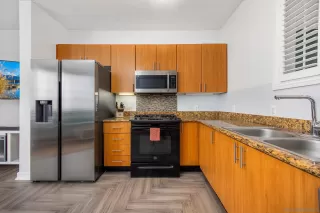 Photo #1: 260018745 Listing