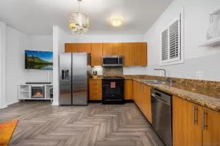 Photo #2: 260018745 Listing