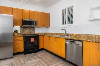 Photo #6: 260018745 Listing