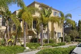 Photo #3: 260018753 Listing