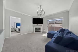 Photo #1: 260018763 Listing