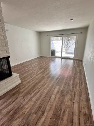 Photo #3: 260018806 Listing