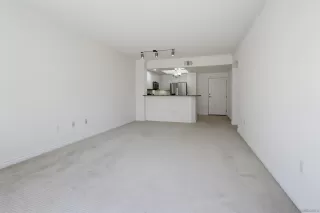 Photo #5: 260018832 Listing