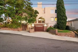 Photo #3: 260018849 Listing