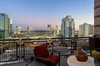 Photo #2: 260018868 Listing