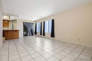 Photo #2: 260018878 Listing