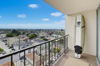 More Details about MLS # 260018907 : 4944 CASS ST UNIT 909