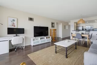 Photo #5: 260018907 Listing