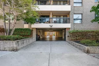 Photo #3: 260018917 Listing