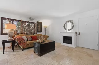 Photo #4: 260018930 Listing