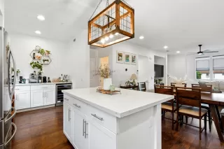 Photo #6: 260018965 Listing