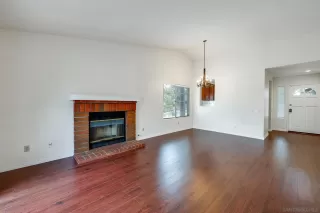 Photo #3: 260018988 Listing 