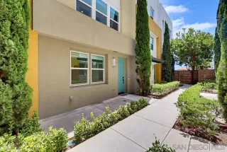Photo #3: 260018993 Listing