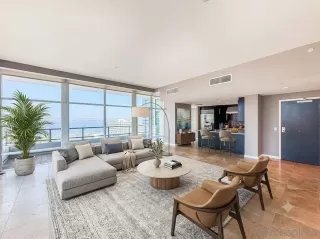 Photo #5: 260019009 Listing