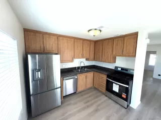 Photo #4: 260019020 Listing