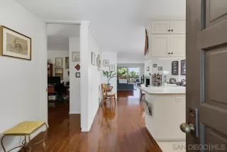 Photo #4: 260019042 Listing