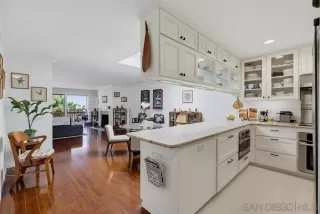 Photo #5: 260019042 Listing