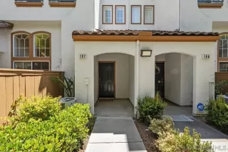 Photo #5: 260019066 Listing