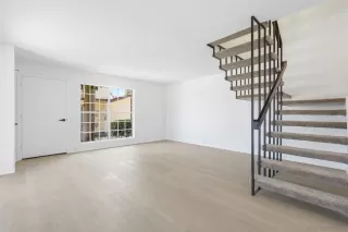 Photo #3: 260019092 Listing