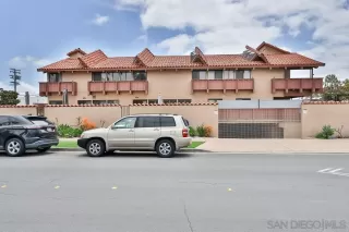 Photo #4: 260019094 Listing