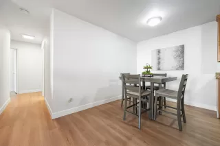 Photo #5: 2600191 Listing 