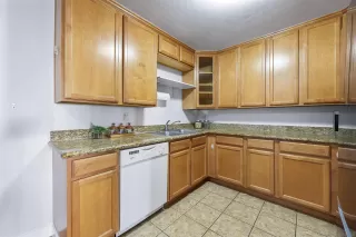 Photo #6: 2600191 Listing 