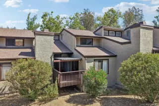 Photo #1: 260019128 Listing