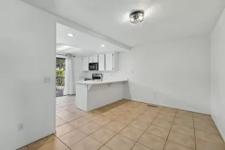 Photo #6: 260019128 Listing