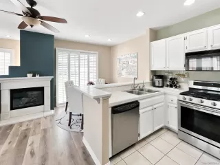 Photo #5: 260019182 Listing