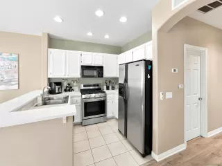 Photo #6: 260019182 Listing