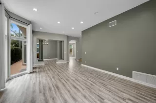 Photo #6: 260019183 Listing