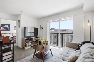 Photo #2: 260019201 Listing