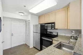 Photo #4: 260019201 Listing