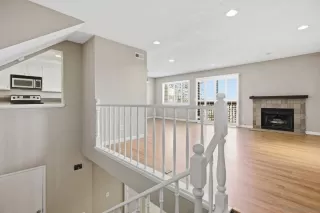 Photo #3: 260019233 Listing