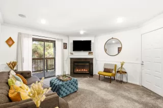 Photo #4: 260019263 Listing
