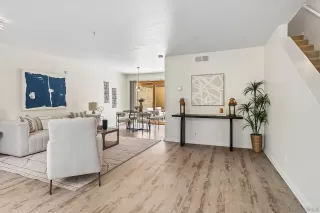 Photo #3: 260019308 Listing