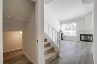 Photo #6: 260019318 Listing
