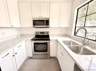 Photo #2: 260019369 Listing 