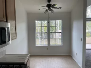 Photo #4: 260019373 Listing