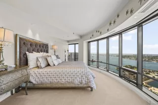 More Details about MLS # 260019375 : 200 HARBOR DRIVE UNIT 3702