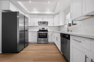 Photo #4: 260019445 Listing