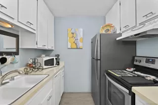 Photo #4: 260019477 Listing 