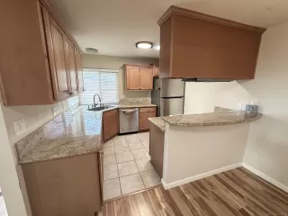Photo #5: 260019478 Listing