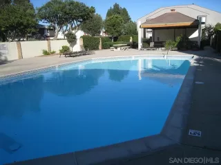 Photo #1: 260019492 Listing
