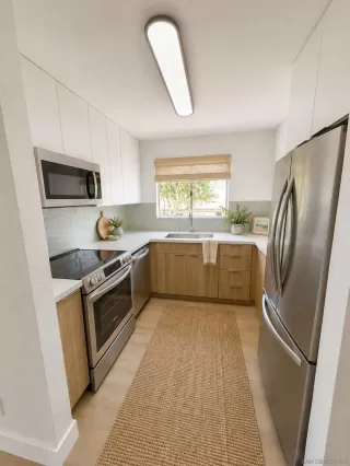Photo #2: 260019502 Listing